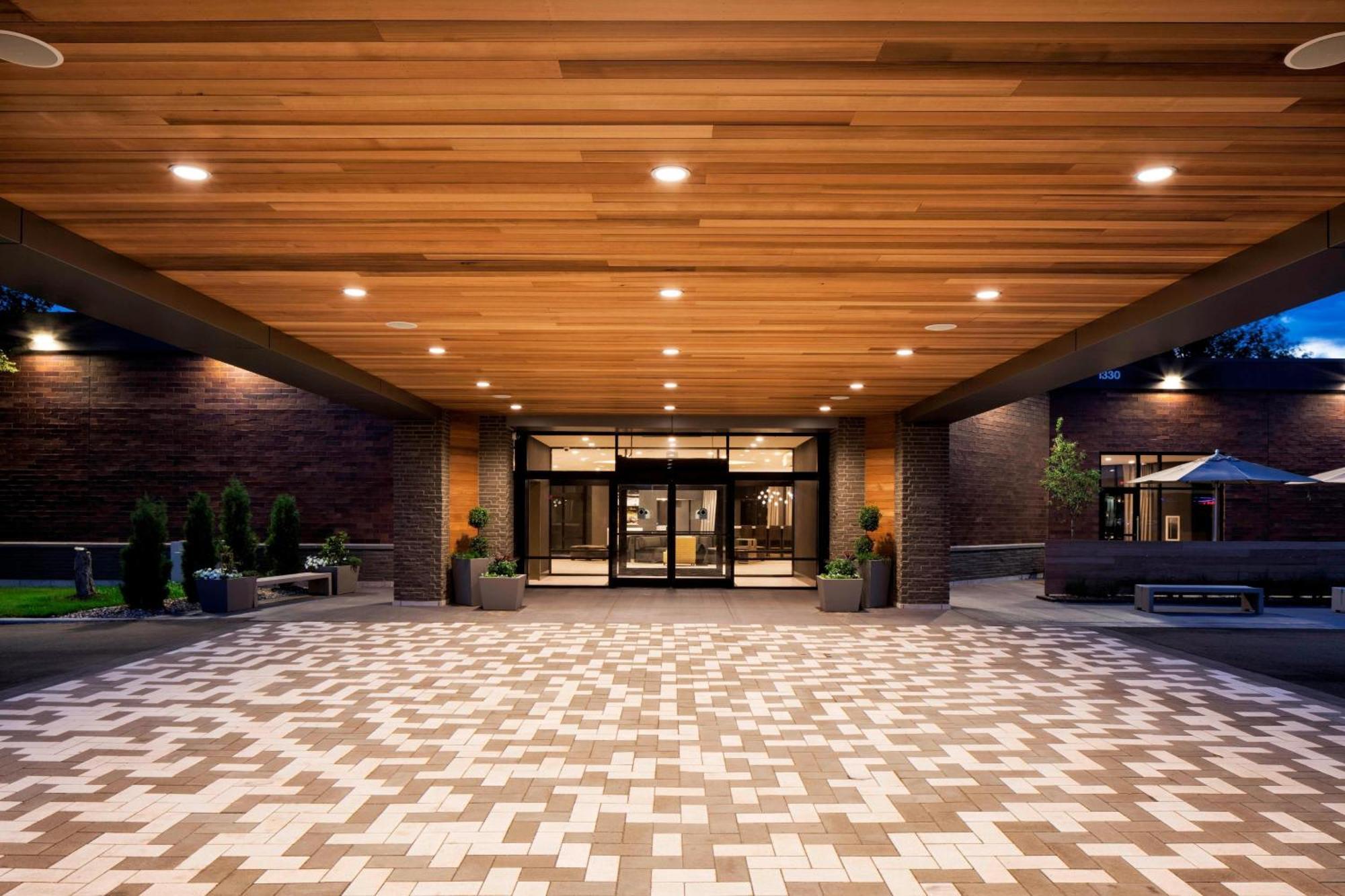 Delta Hotels By Marriott Minneapolis Northeast Exteriér fotografie